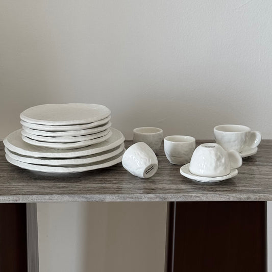 Full dinner set